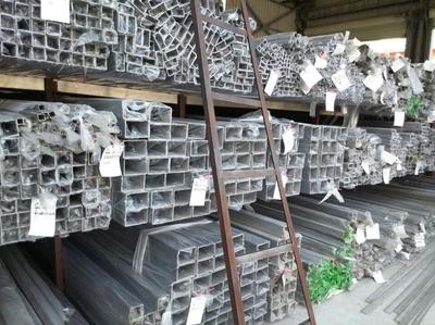 肇慶鼎湖不銹鋼方管廠(chǎng)家直銷(xiāo) 品質(zhì)與服務(wù)的雙重保障